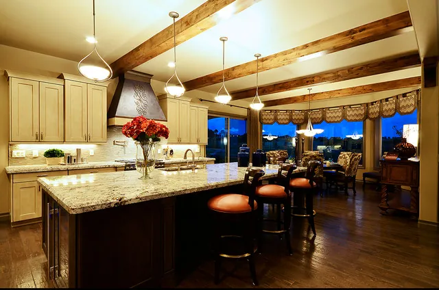 Almafi custom home — Kitchen Island Feature Wall