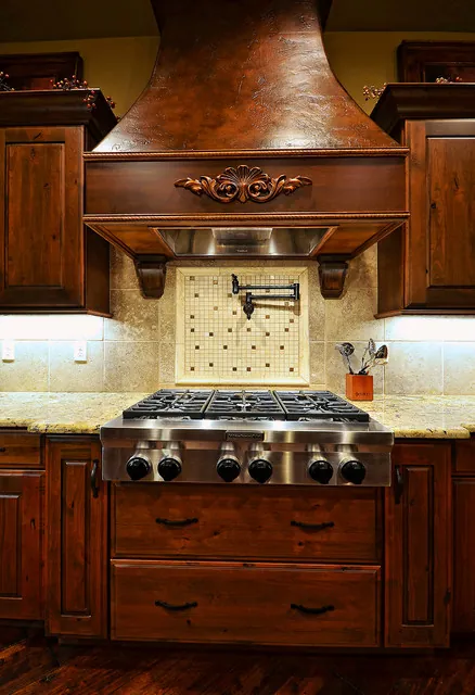 Linger Way custom home — Kitchen Range