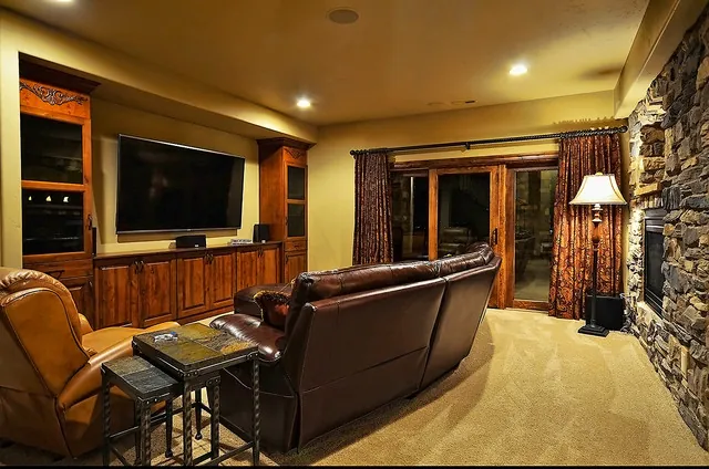 Linger Way custom home — Extra Living Room